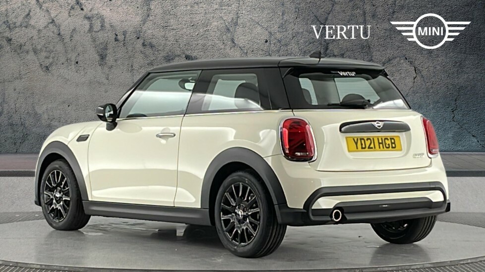 Mini Hatch Cooper Classic YD21HGB White #2