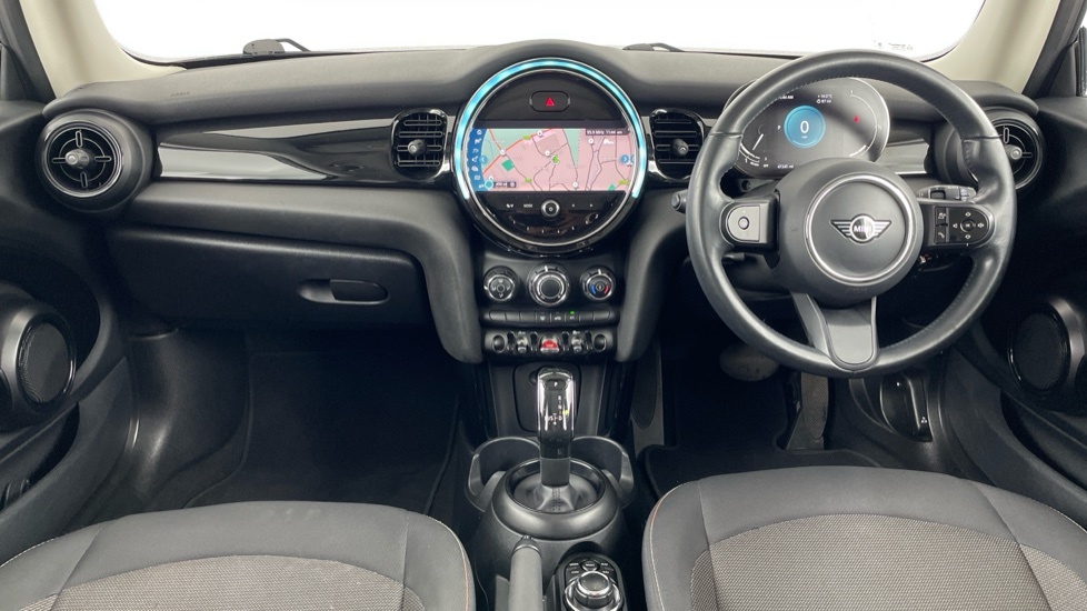 Mini Hatch Cooper Classic YD21HGB White #4