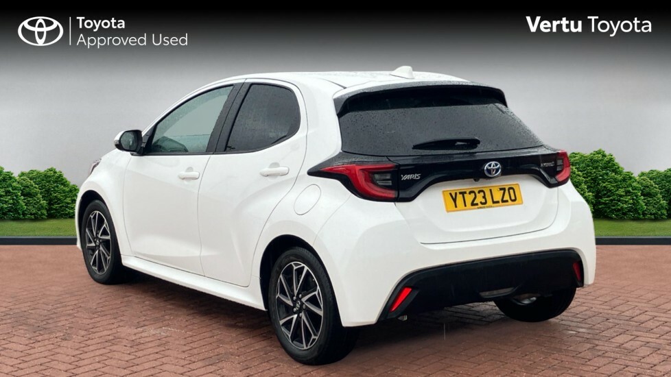 Toyota Yaris Design YT23LZO White #4