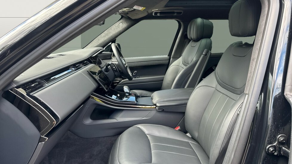 Land Rover Range Rover Sport Autobiography Black #3