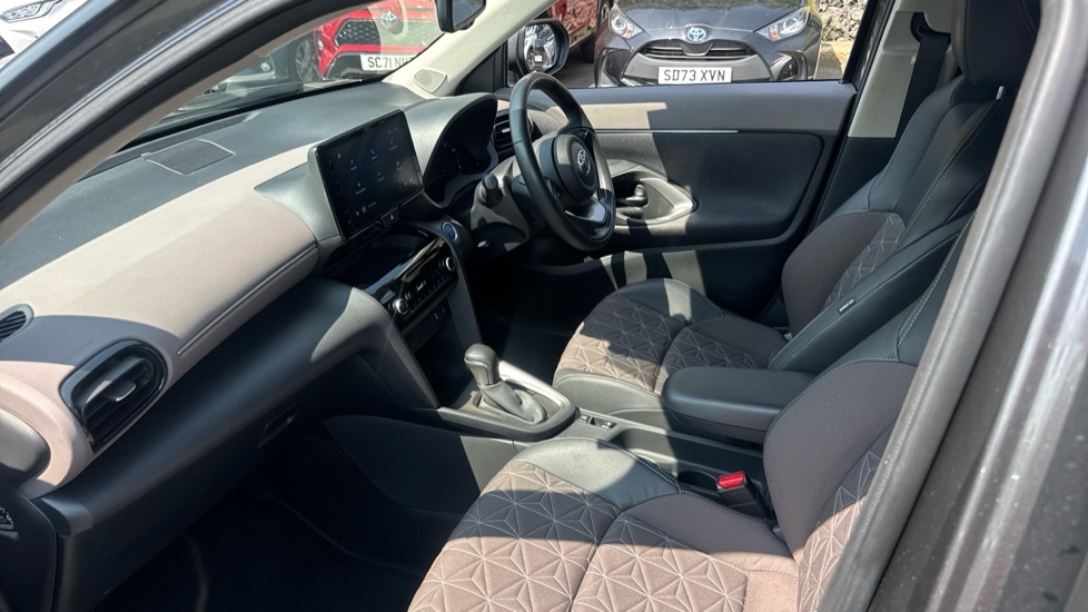 Toyota Yaris Cross Excel Grey #5