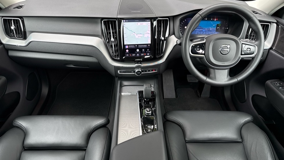 Volvo XC60 Plus CF23LZB Black #5