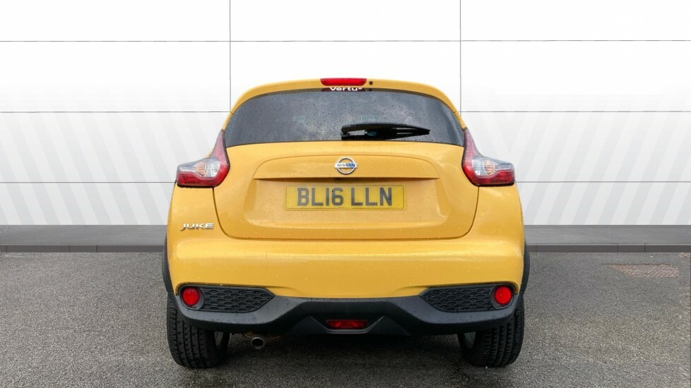 Nissan Juke N-connecta Yellow #6