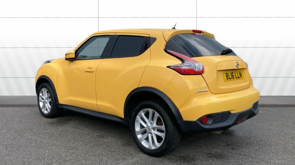 Nissan Juke N-connecta Yellow #2