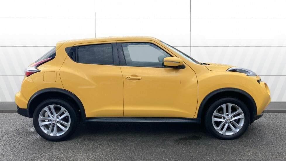 Nissan Juke N-connecta Yellow #5