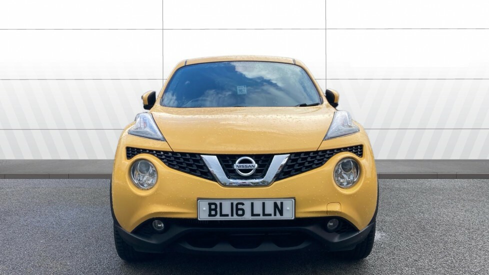 Nissan Juke N-connecta Yellow #3
