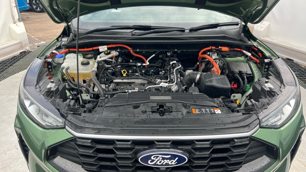 Ford Kuga Active Black #8