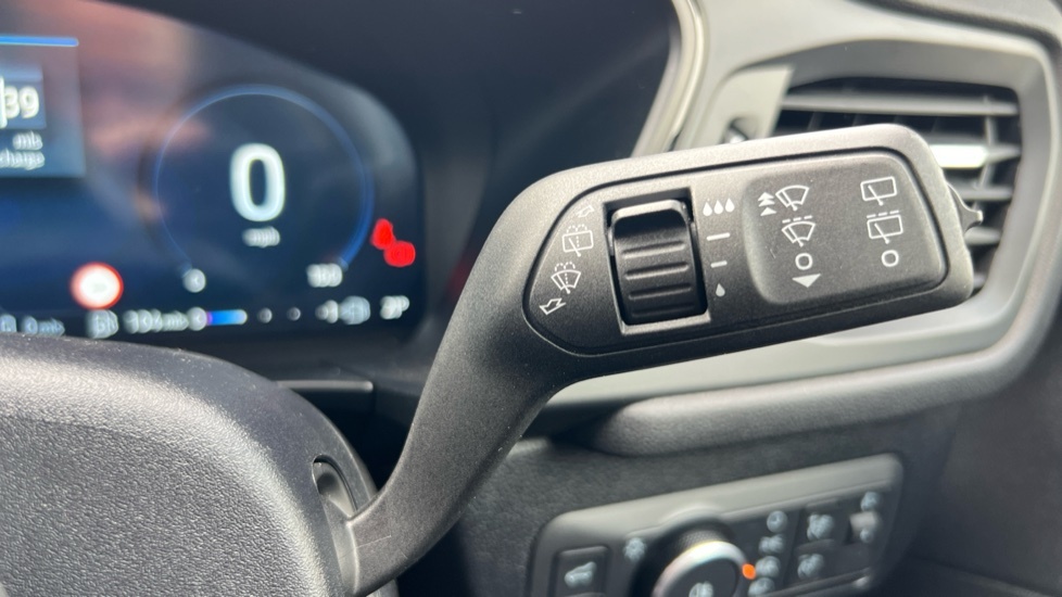 Ford Kuga Active Black #40
