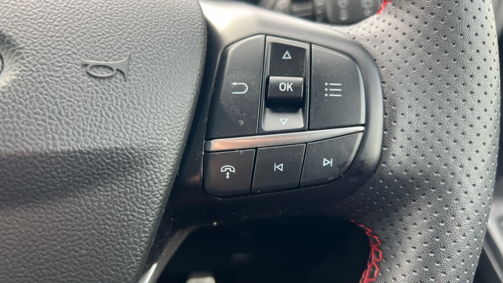 Ford Kuga Active Black #38