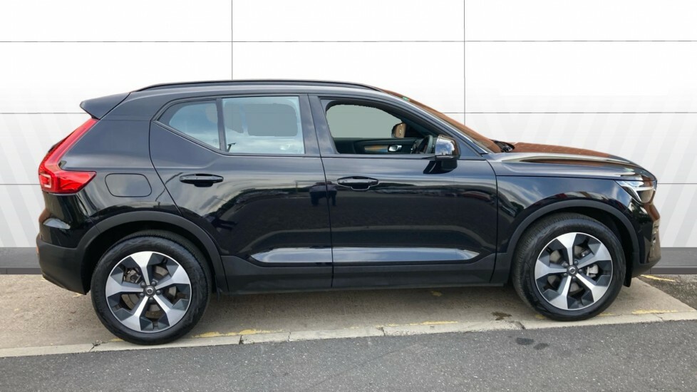 Volvo XC40 Plus Black #5