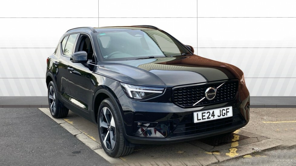 Volvo XC40 Plus Black