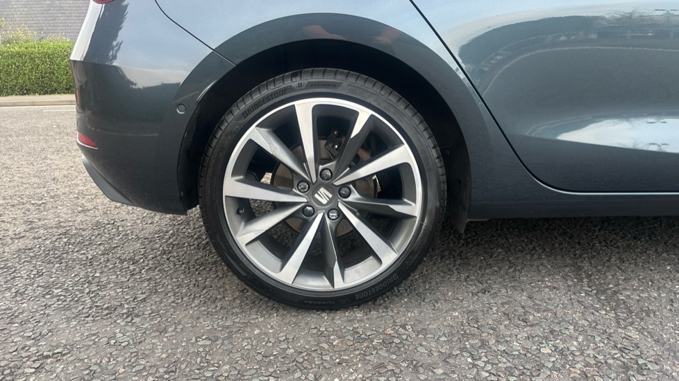 Seat Leon Hatchback Black #21