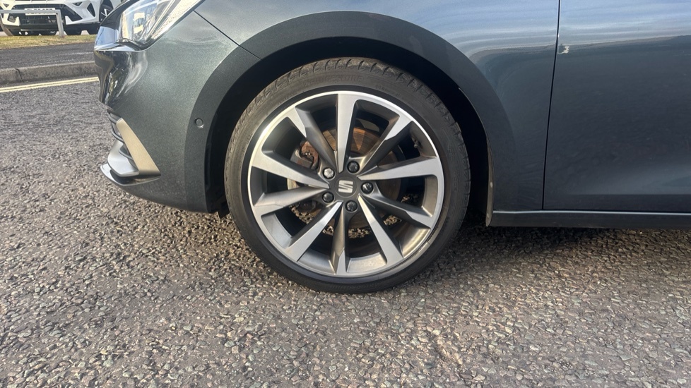 Seat Leon Hatchback Black #26