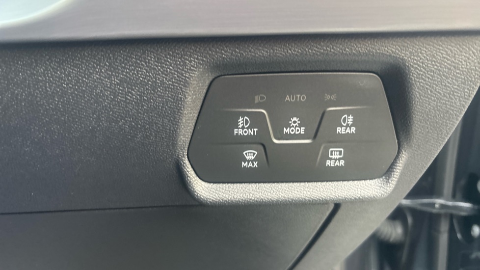 Seat Leon Hatchback Black #34