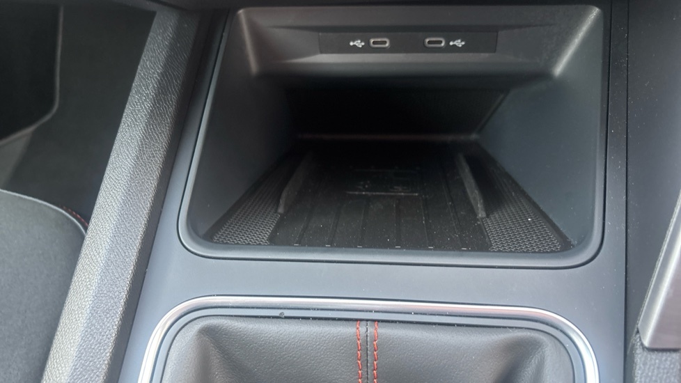 Seat Leon Hatchback Black #44