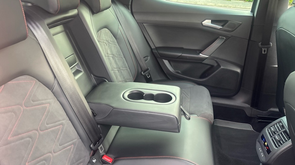 Seat Leon Hatchback Black #16