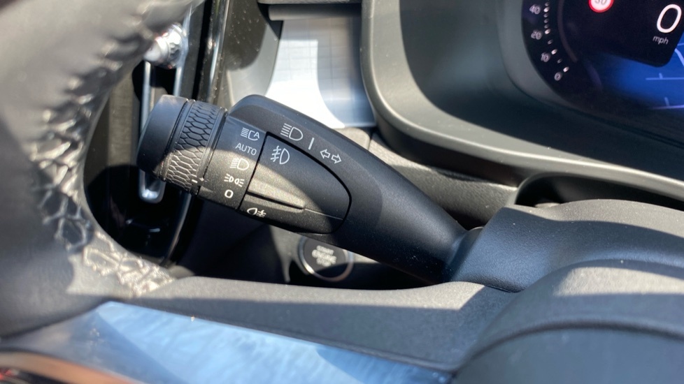 Volvo XC40 B4 Plus Silver #32
