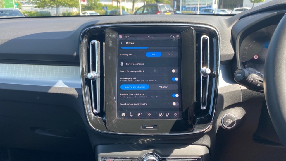 Volvo XC40 B4 Plus Silver #16