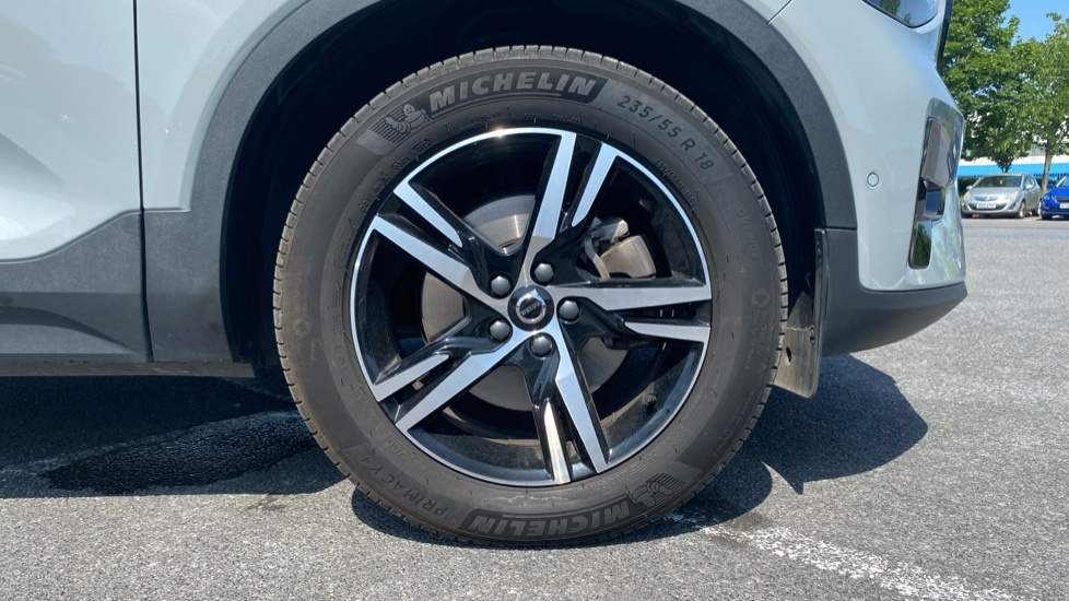 Volvo XC40 B4 Plus Silver #9