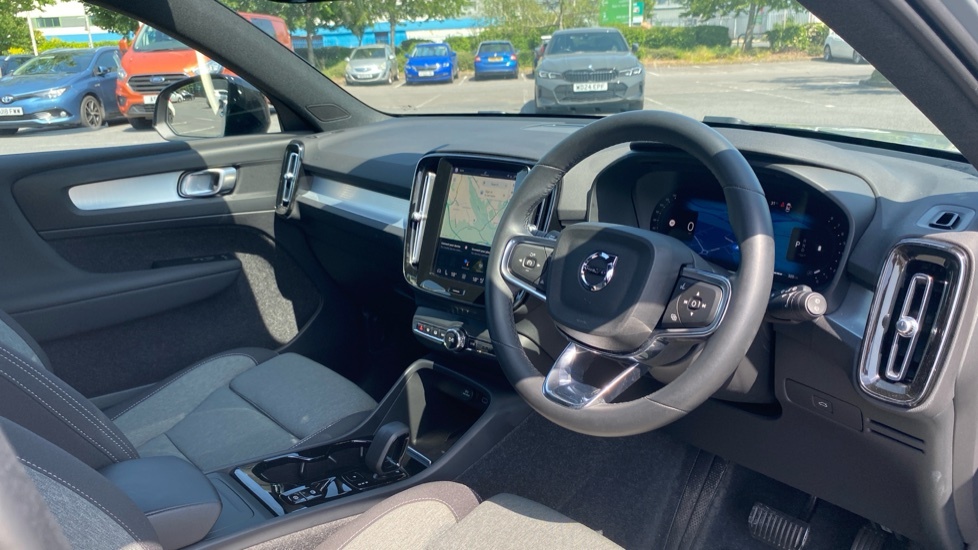 Volvo XC40 Plus Grey #4