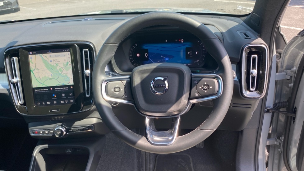 Volvo XC40 B4 Plus Silver #10