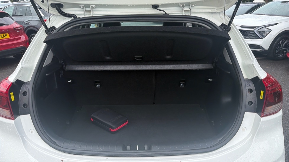 Kia RIO Gt-line S White #4
