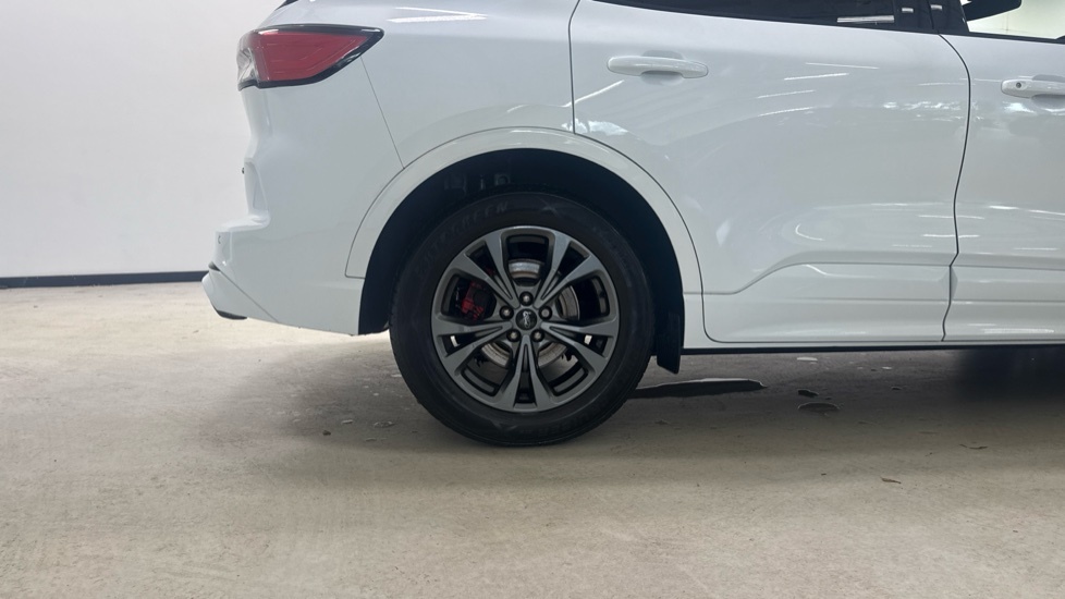 Ford Kuga Hatchback White #7