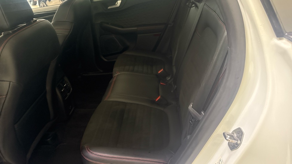 Ford Kuga Hatchback White #16
