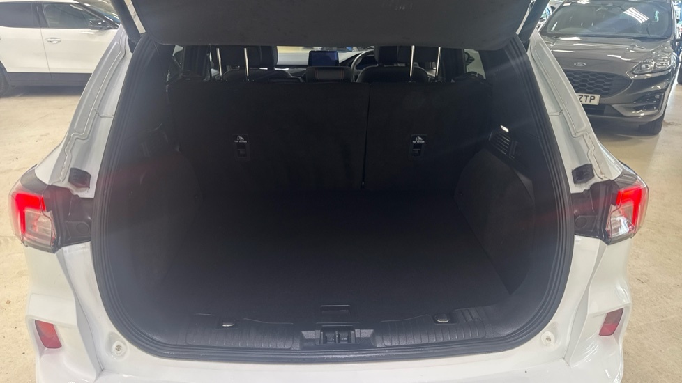 Ford Kuga St-line Edition White #4