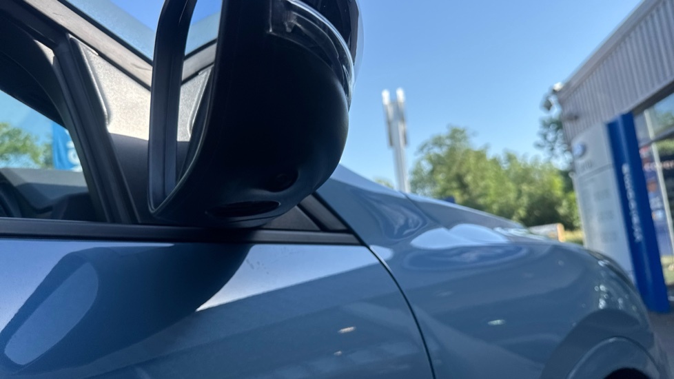 Ford Kuga Titanium White #30