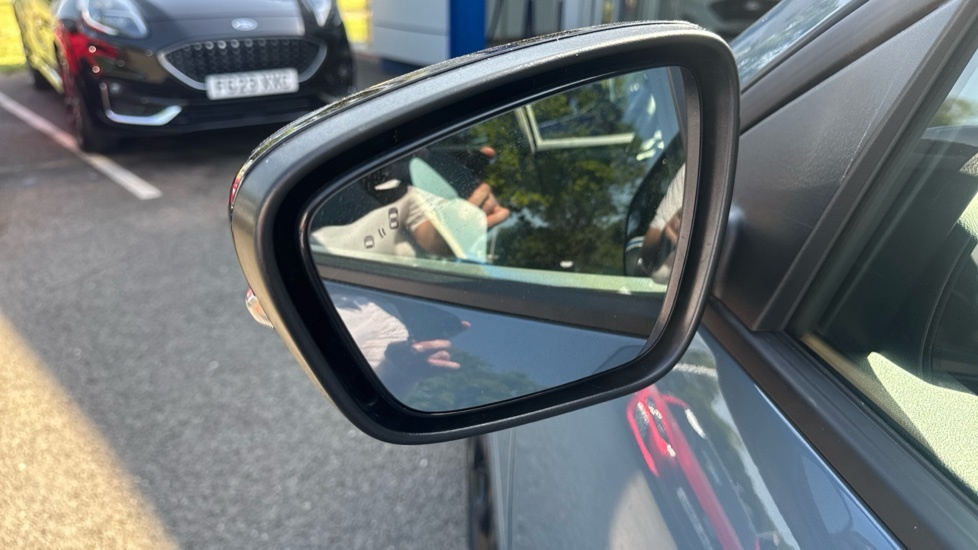 Ford Kuga Titanium White #22
