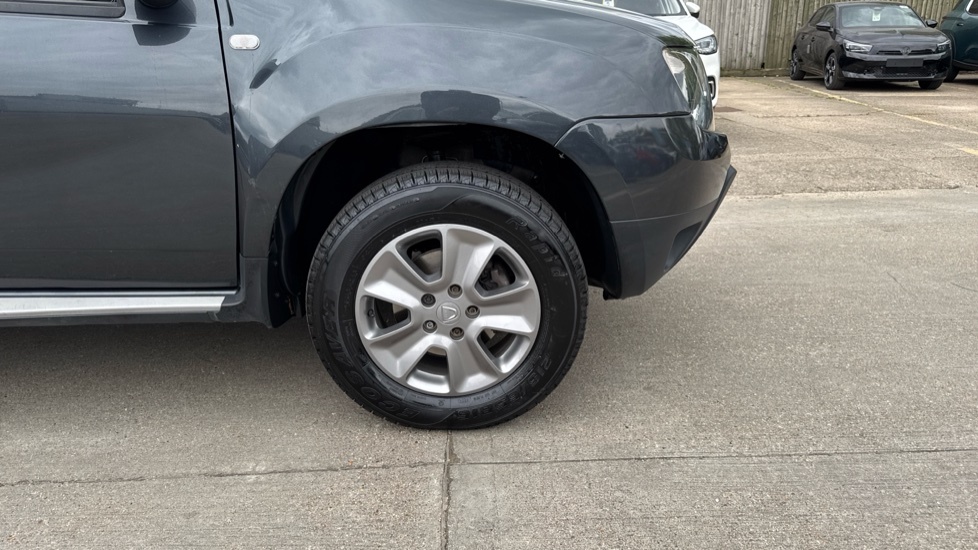 Dacia Duster Laureate Blue #32