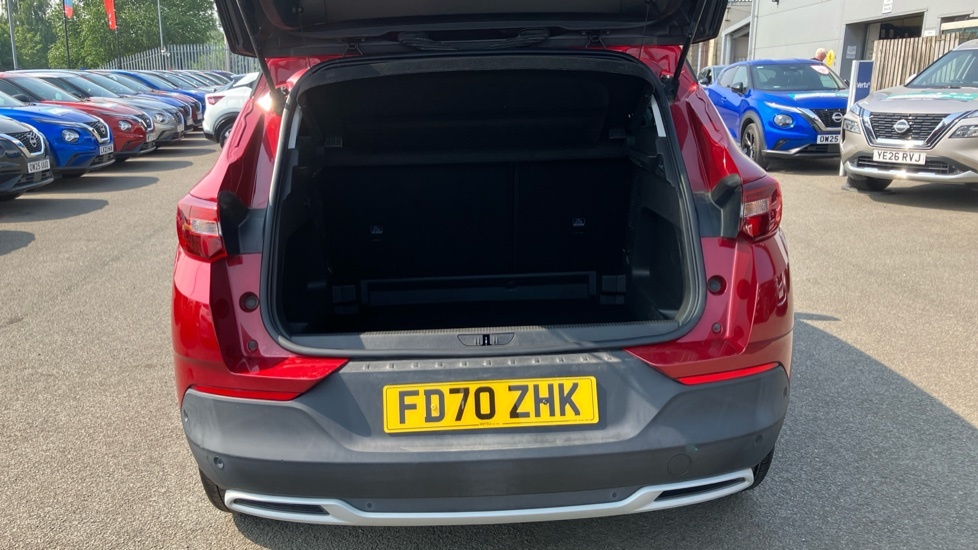 Vauxhall Grandland X Se Premium Red #4