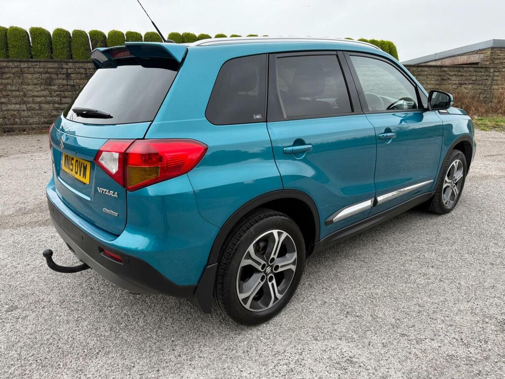Suzuki Vitara Hatchback Black #8