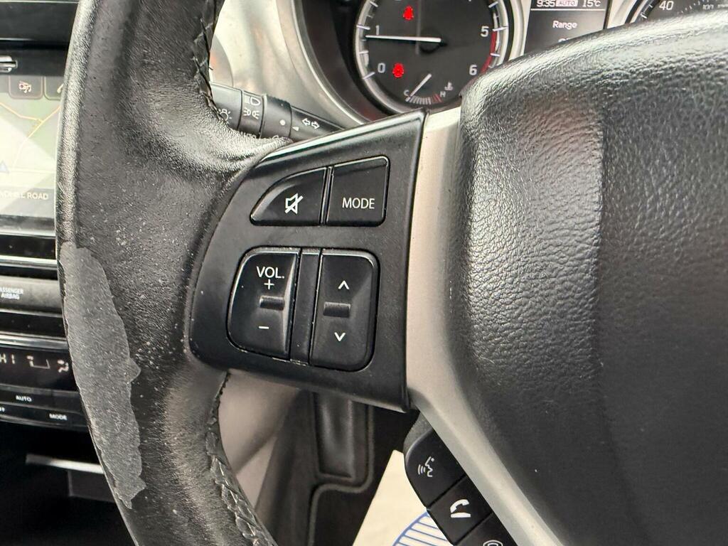 Suzuki Vitara Hatchback Black #15