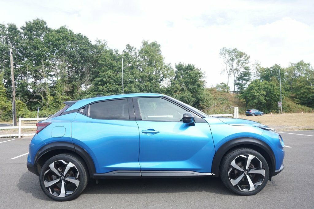 Nissan Juke 1L Tekna WF69LCP Blue #3