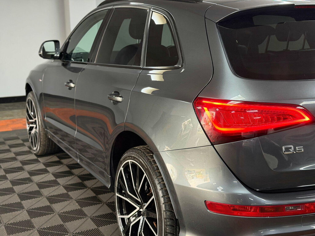 Audi Q5 Se Black #8