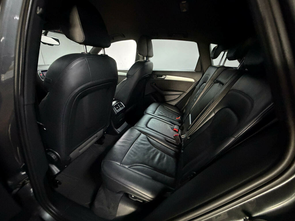 Audi Q5 Se Black #37