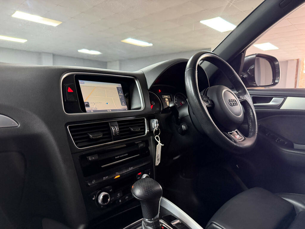 Audi Q5 Se Black #18