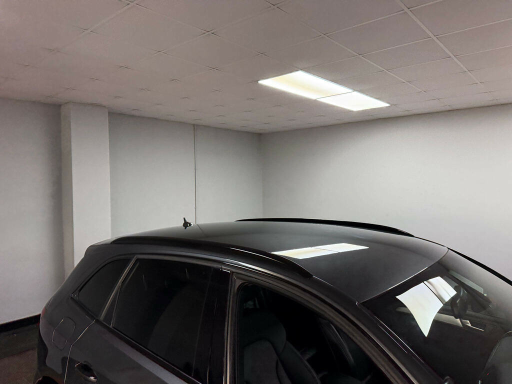 Audi Q5 Se Black #71
