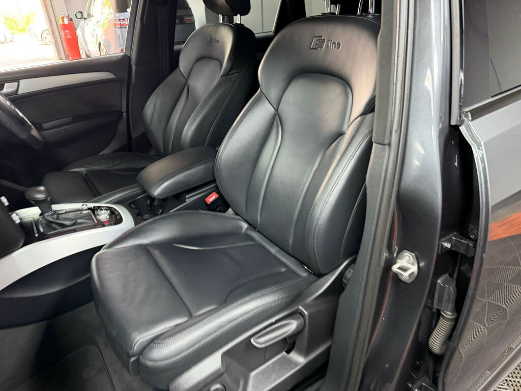 Audi Q5 Se Black #75