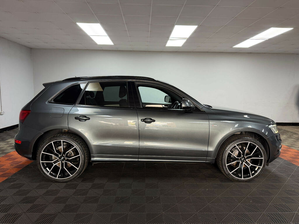 Audi Q5 Se Black #15