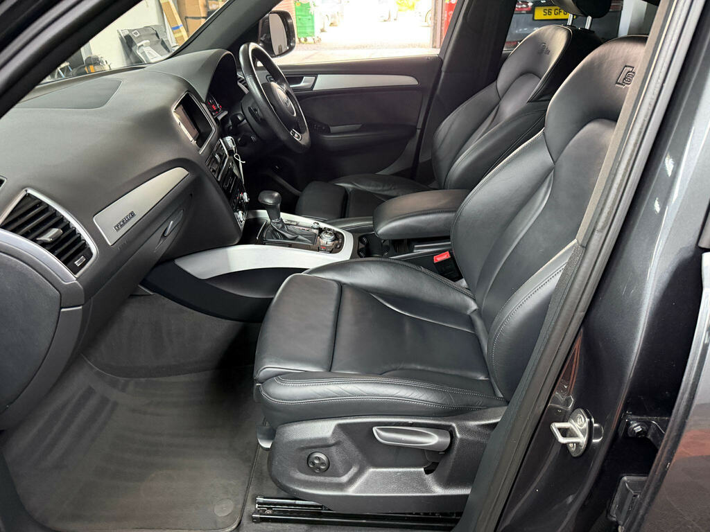 Audi Q5 Se Black #74