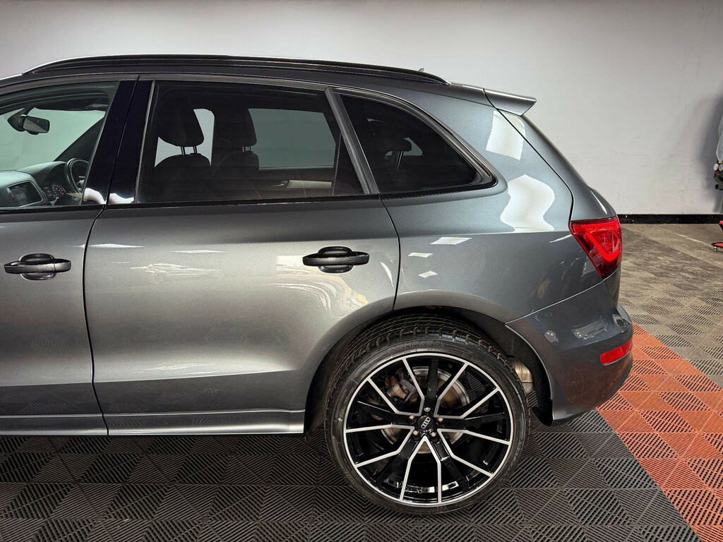Audi Q5 Se Black #10