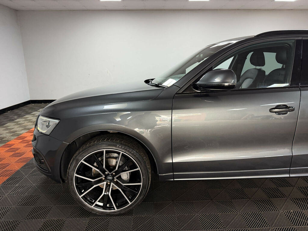 Audi Q5 Se Black #11