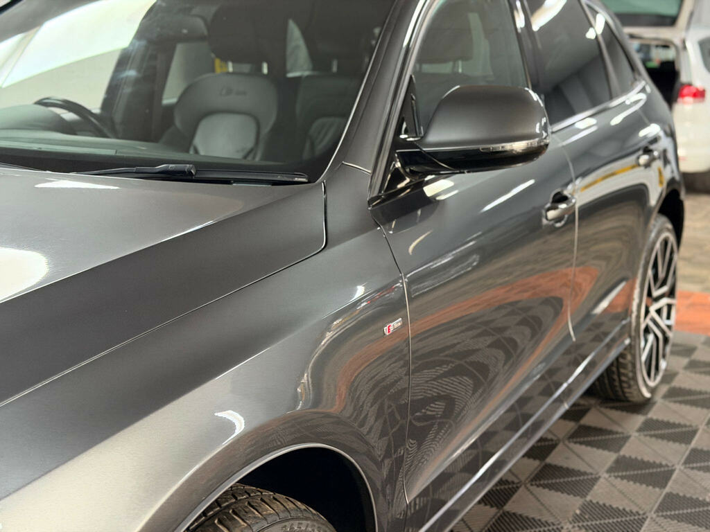 Audi Q5 Se Black #63