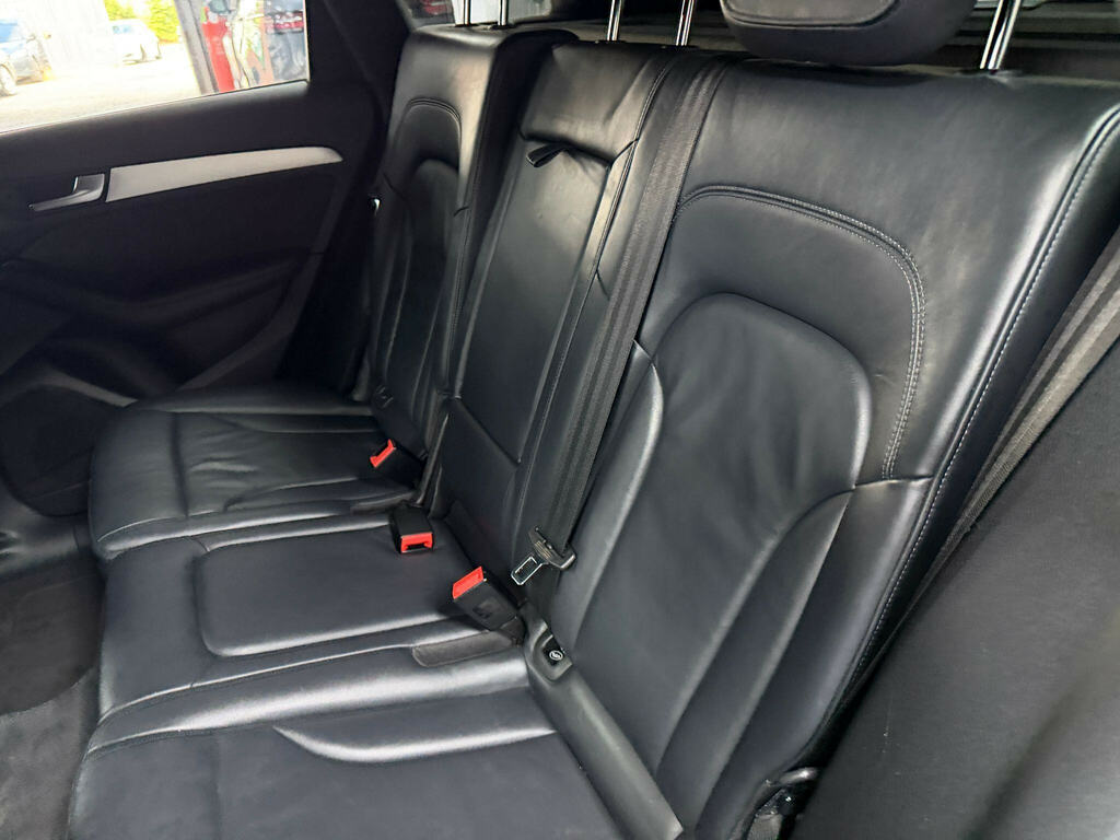 Audi Q5 Se Black #32