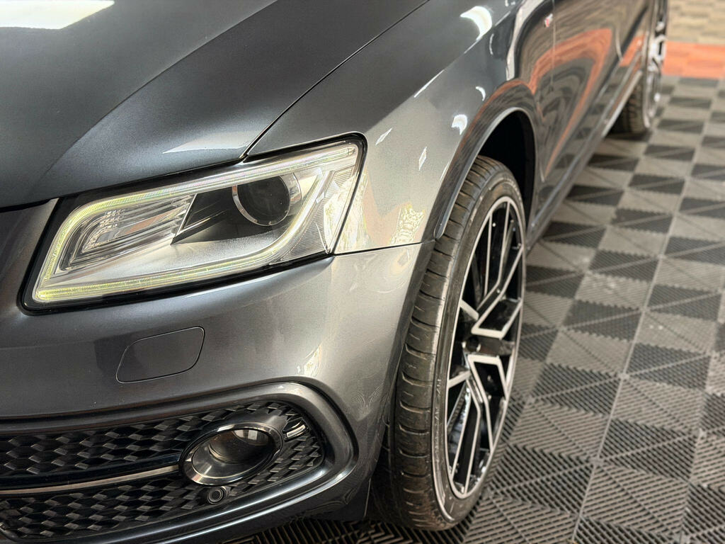 Audi Q5 Se Black #78