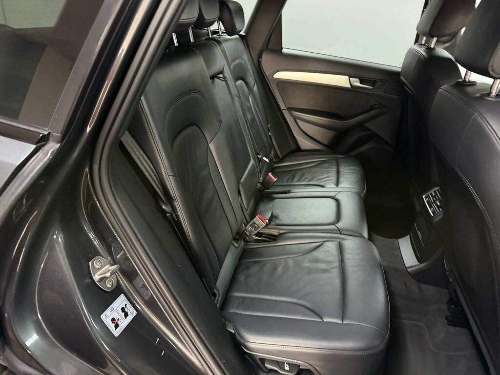 Audi Q5 Se Black #35