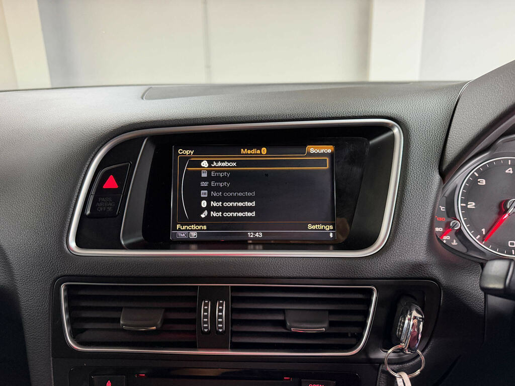 Audi Q5 Se Black #53
